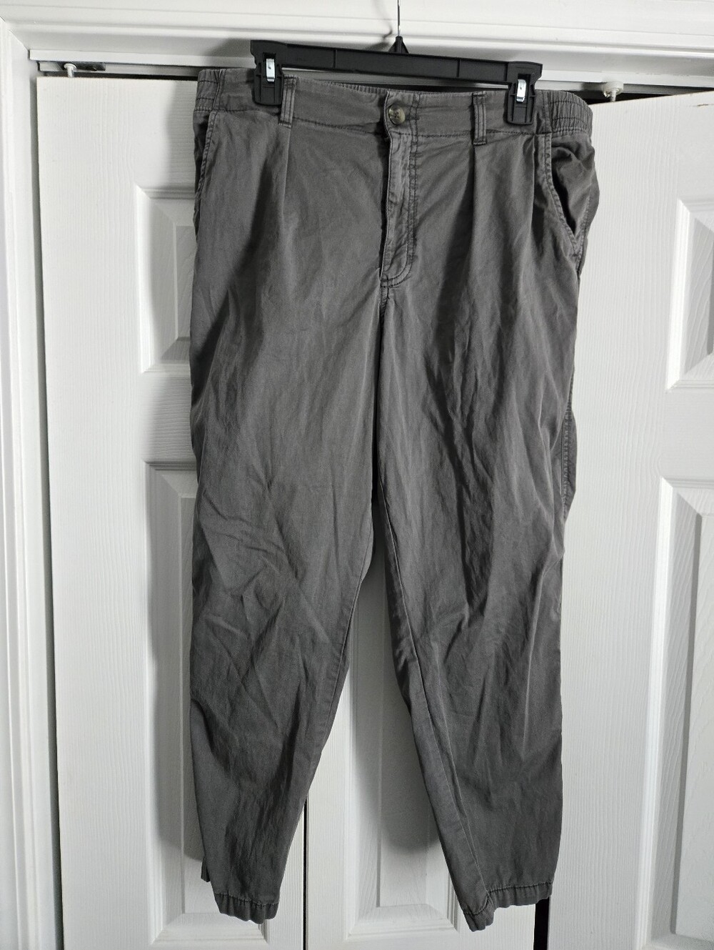 Sonoma Gray Women's Capris